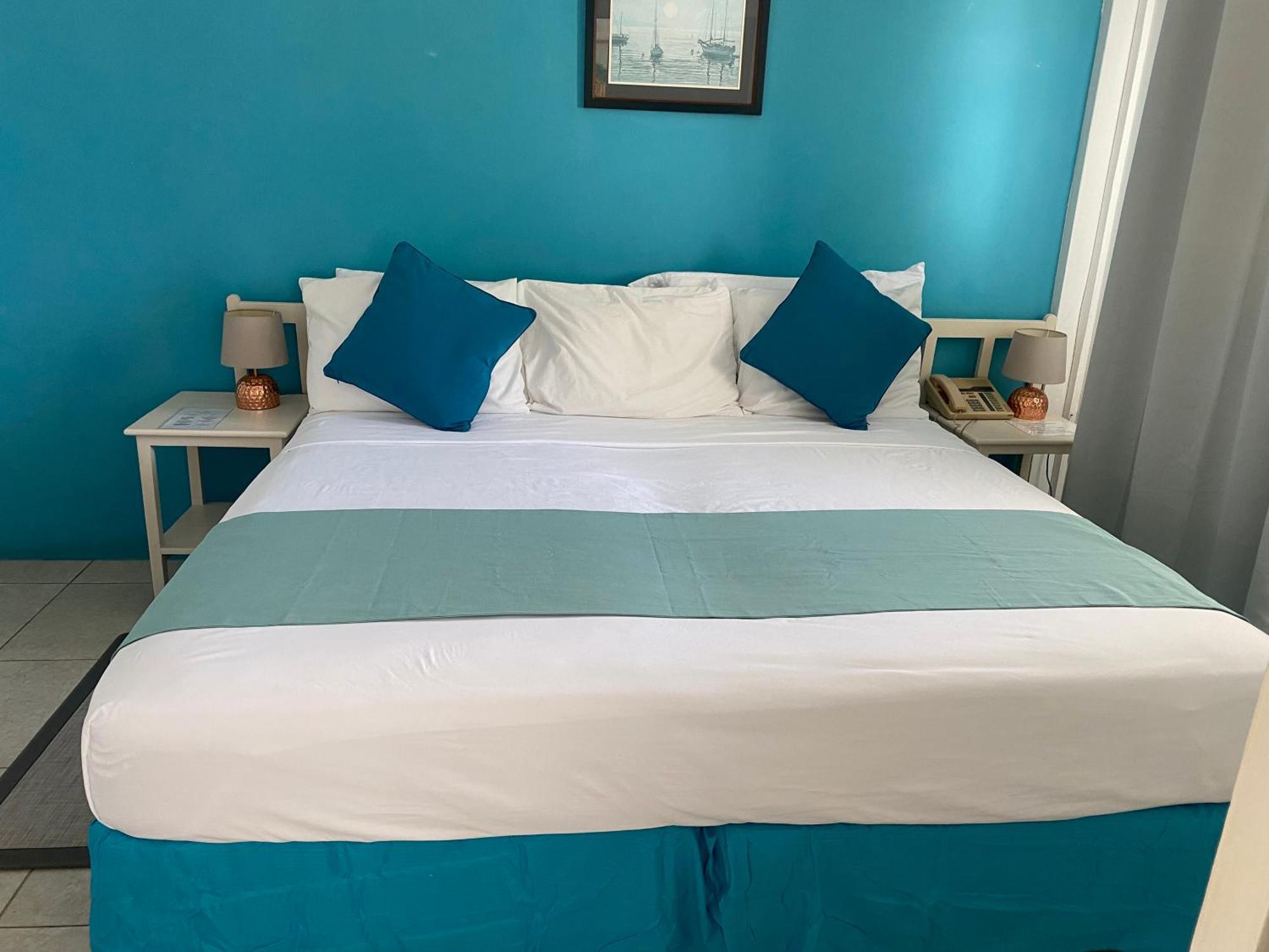 Melrose Beach Apartments Inc Bridgetown Szoba fotó